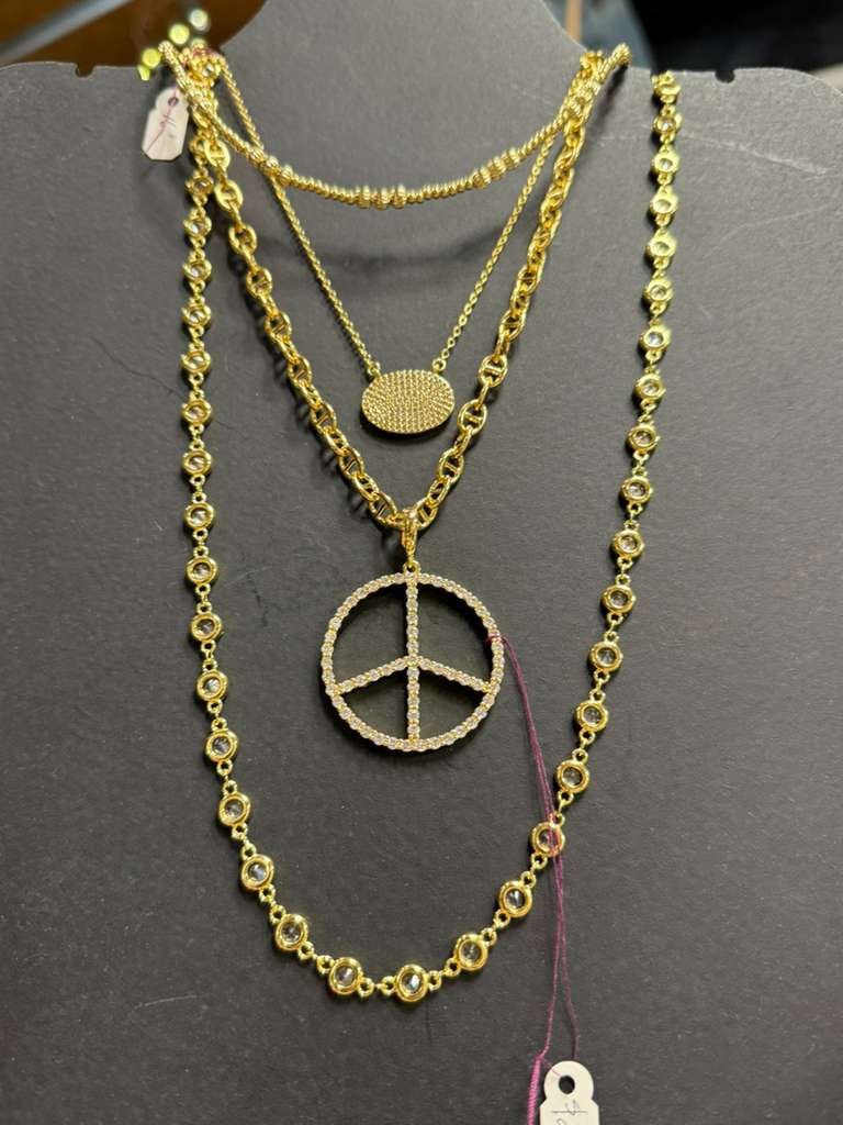 Clear Stone Necklace – Elegant Crystal Pendant Necklace