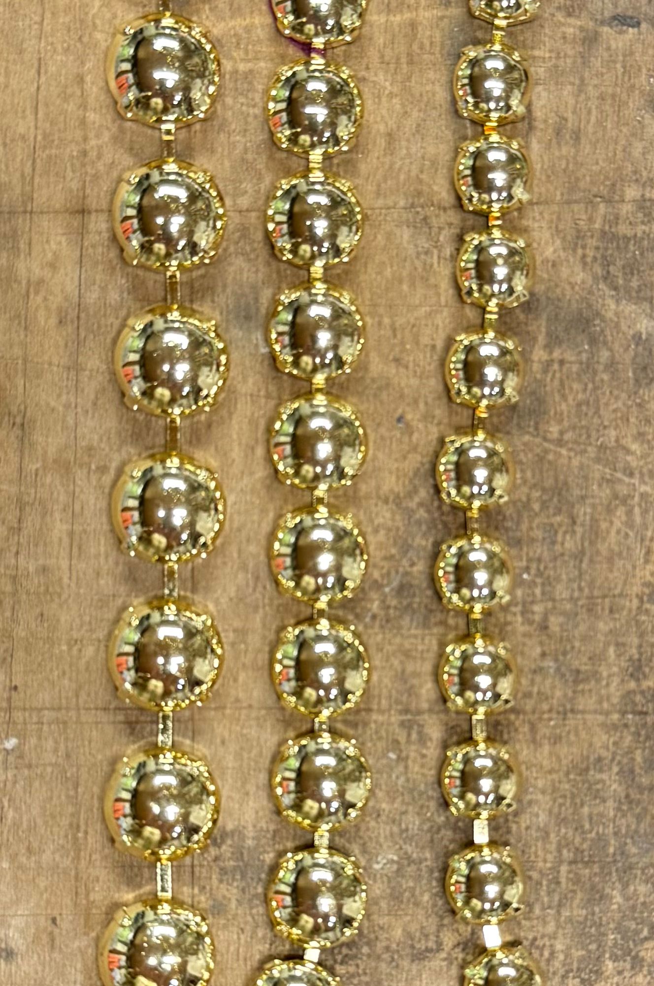 Gold stones with prongs Necklace