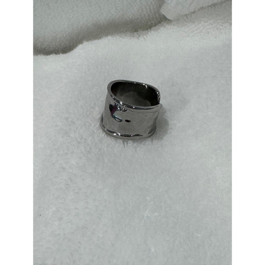 Hammered Metal Ring (Silver)