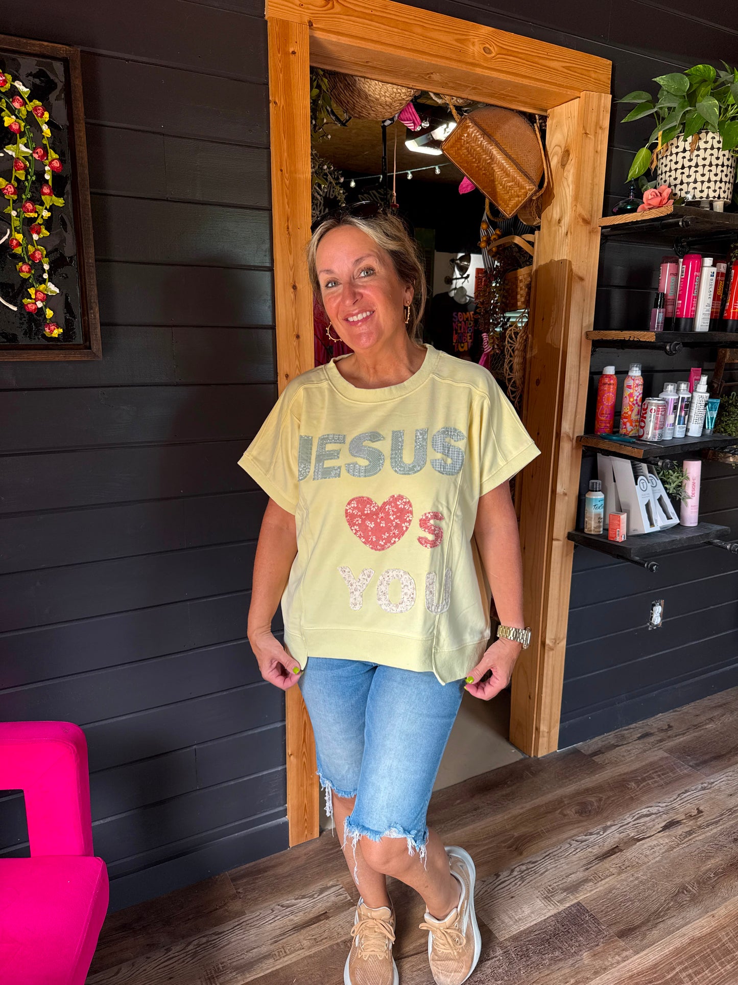 ✨ Jesus Loves You Vintage Faith Graphic Tee