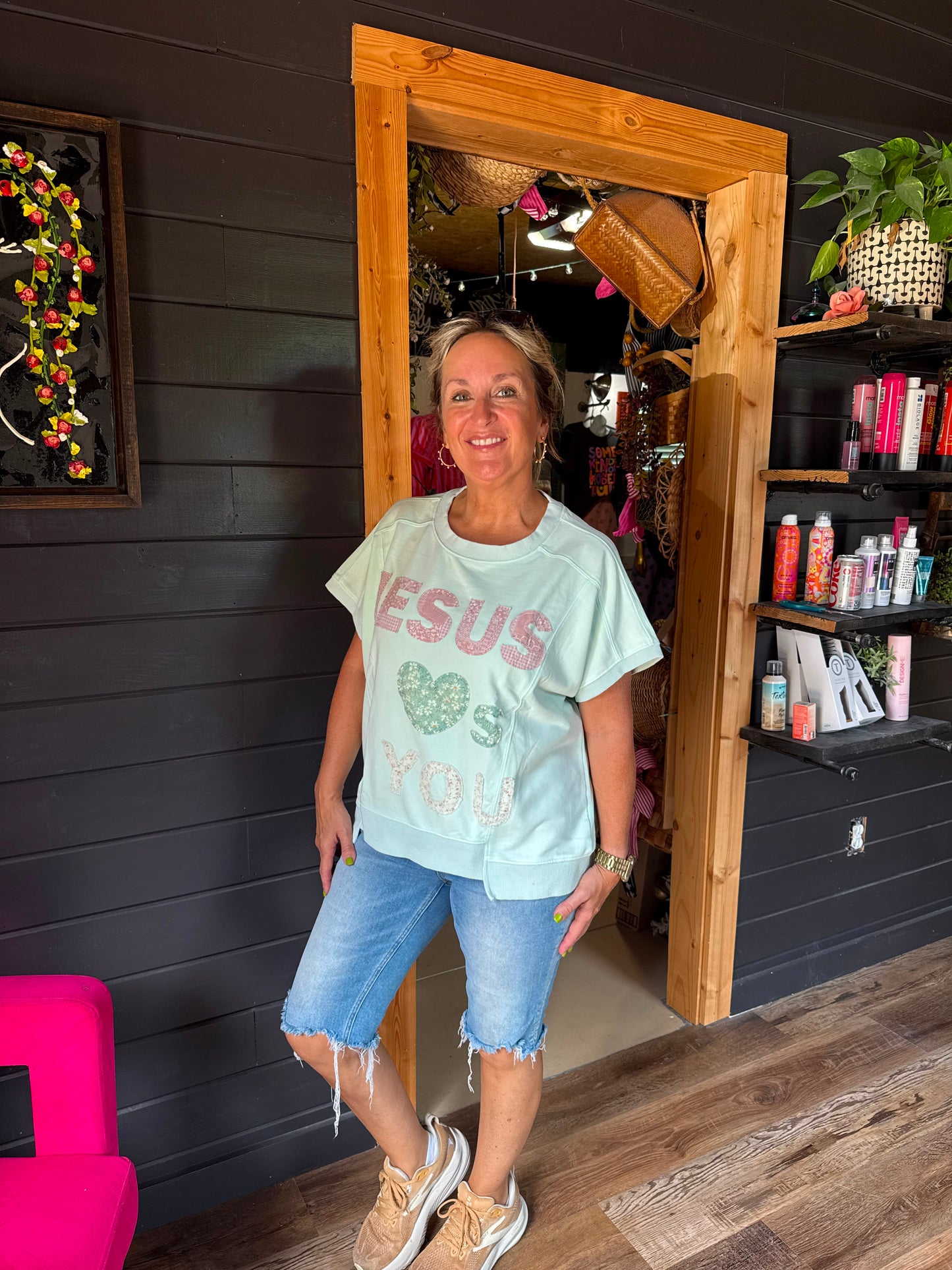 ✨ Jesus Loves You Vintage Faith Graphic Tee