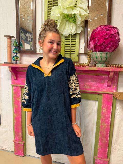 Midnight Gold Embroidered Sleeve Velvet Shift Dress – Boutique Luxury Evening Dress
