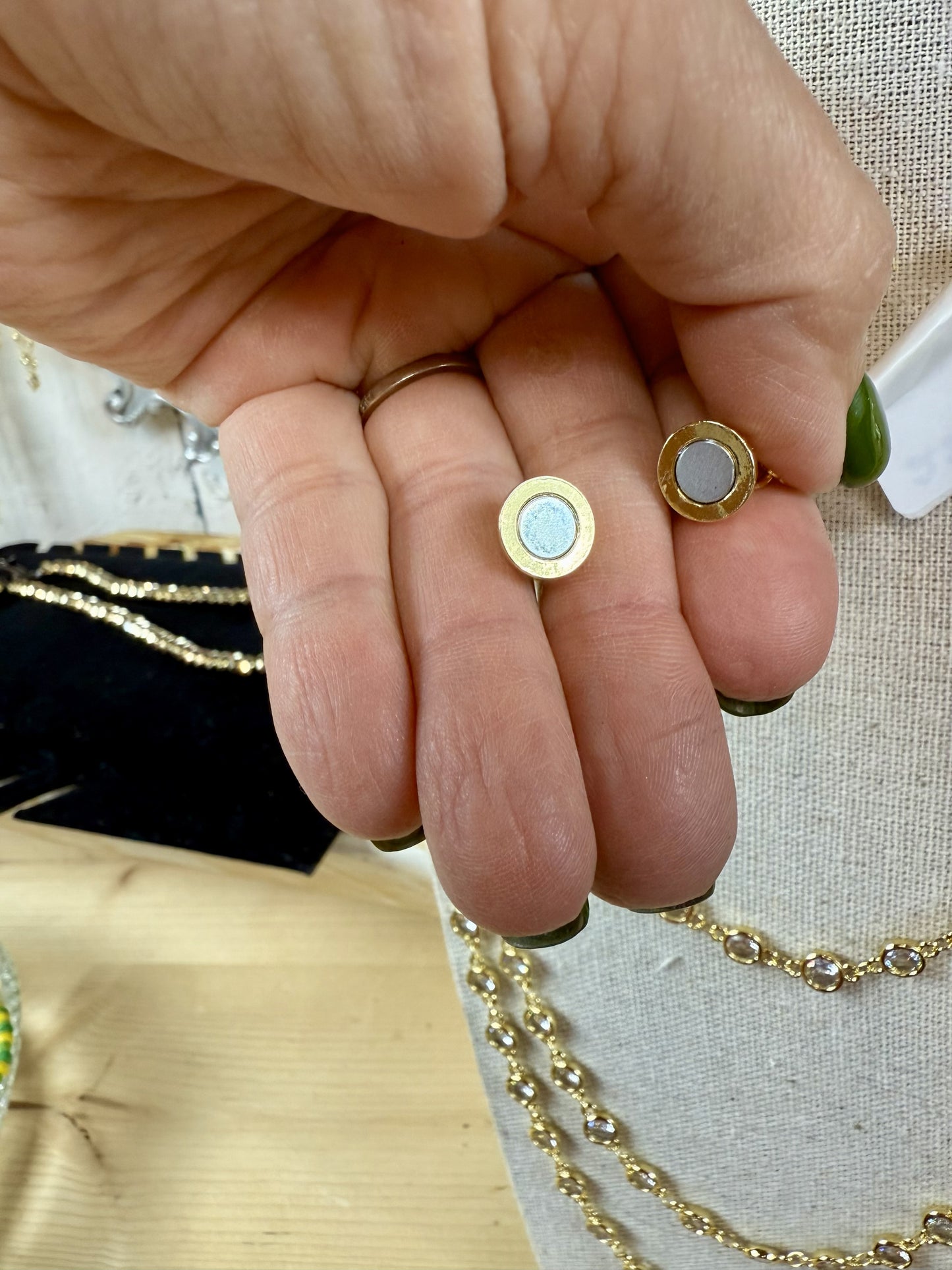 The Everglow Necklace