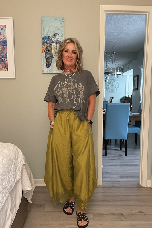 Vintage Western Cactus Graphic T-Shirt – Washed Gray Wild Spirit Tee